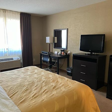 Quality Inn Harlan Екстериор снимка