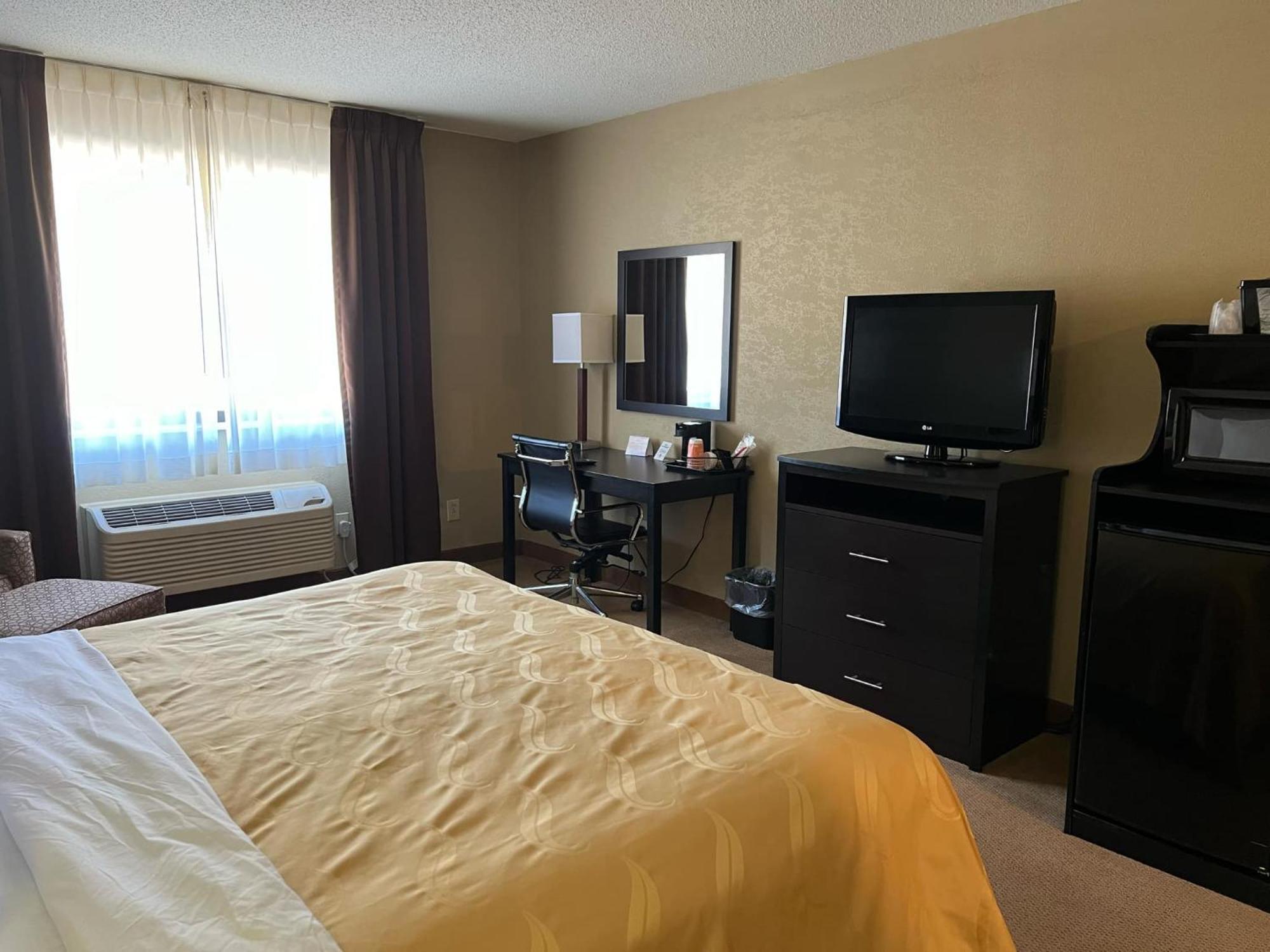 Quality Inn Harlan Екстериор снимка