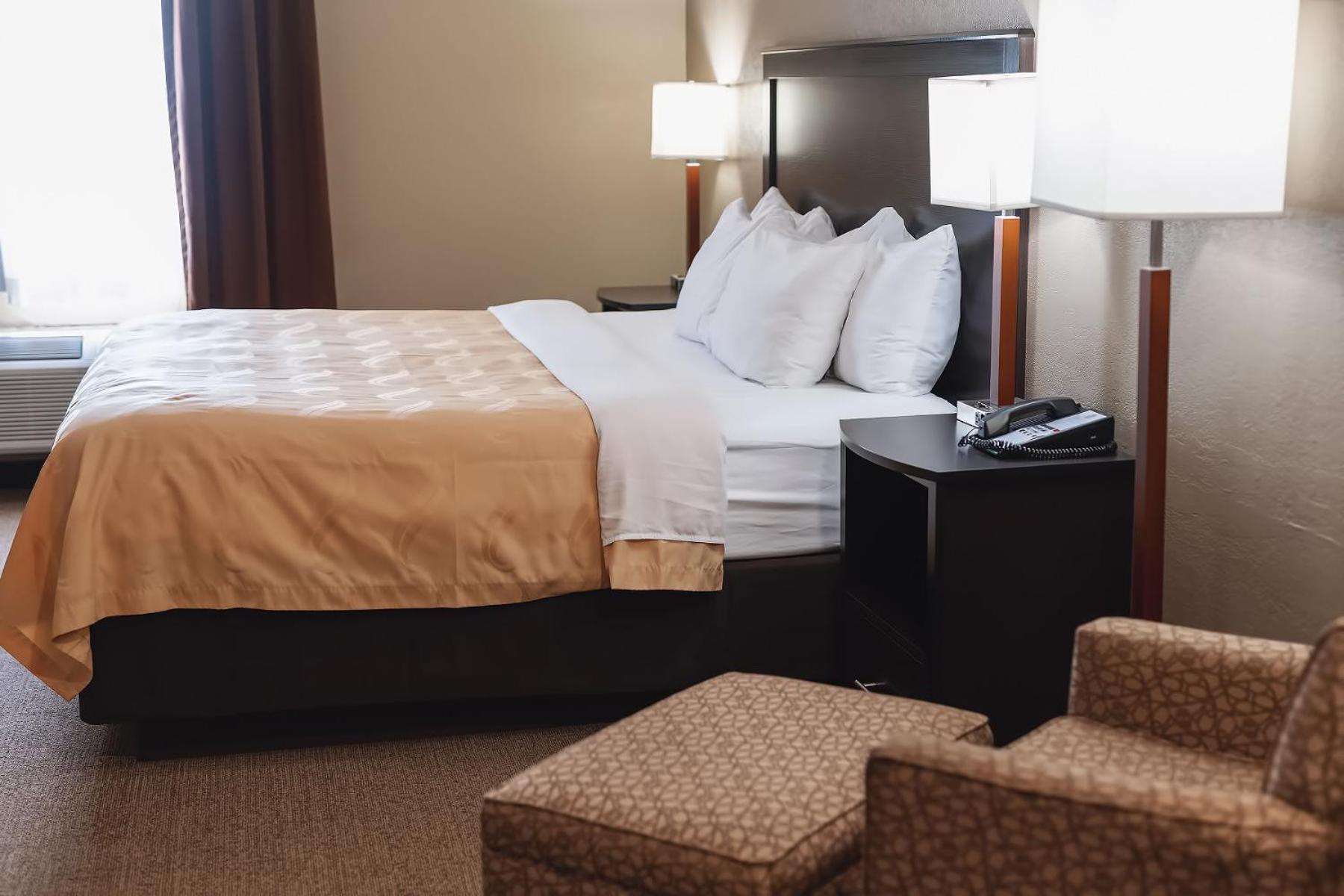 Quality Inn Harlan Екстериор снимка