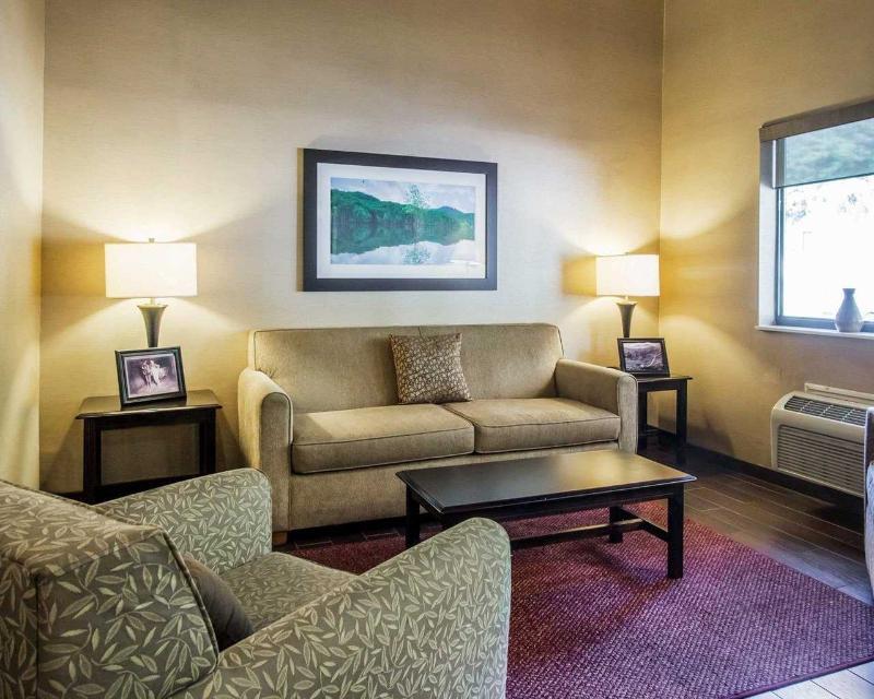 Quality Inn Harlan Екстериор снимка