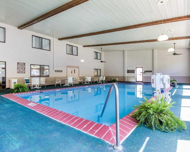 Quality Inn Harlan Екстериор снимка
