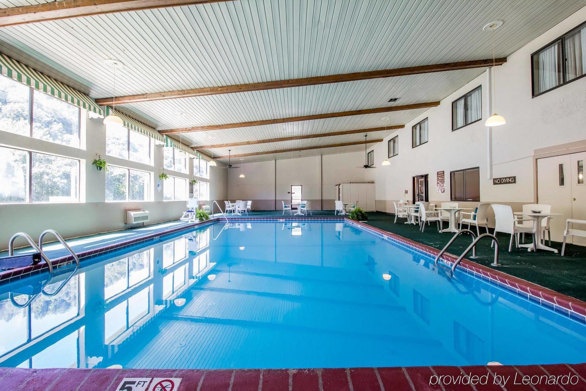 Quality Inn Harlan Екстериор снимка