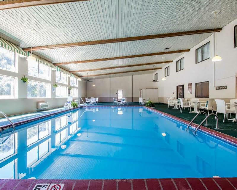 Quality Inn Harlan Екстериор снимка